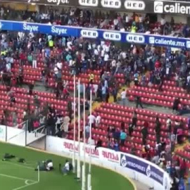Una pelea entre hinchas durante un partido de fútbol en México acaba con 22 heridos