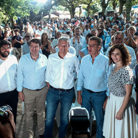 27/08/2022 El presidente del PP, Alberto Núñez Feijóo participa en un acto del partido en el municipio pontevedrés de Carballeira de San Xusto de Cercedo-Cotobade junto a Isabel Díaz Ayuso, Juanma Moreno Bonilla, Alfonso Rueda, Alfonso Fern
