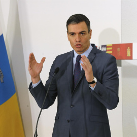 El presidente del Gobierno, Pedro Sánchez, durante su intervención en la reunión de la XXVI Conferencia de Presidentes se celebra este domingo en el Museo Arqueológico Benahoarita, en la localidad de Los Llanos de Aridane