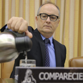El presidente del Fondo de Reestructuración Ordenada Bancaria (FROB), Fernando Restoy, durante su comparecencia en la Comisión de Economía y Competitividad del Congreso de los Diputados. EFE/Ballesteros