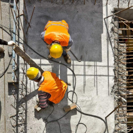 36.000 trabajadores de la industria y la construcción reanudarán su actividad esta semana en Cantabria ante la falta de EPIs