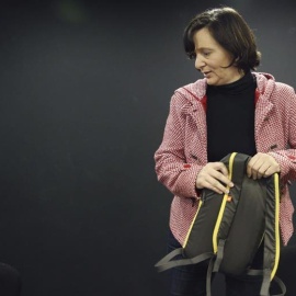 La Secretaria de Análisis Político y Social de Podemos, Carolina Bescansa, durante la rueda de prensa que ha ofrecido hoy en la que ha analizado los resultados de su formación política en las elecciones de Andalucía. / Javier Lizón (EFE)