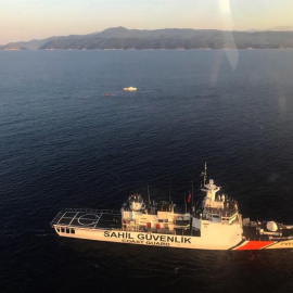 Imagen  de un buque tunecino de salvamento marítimo. | EFE/EPA/TURKISH COAST GUARD COMMAND