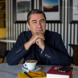 El periodista Fernando Ruiz-Goseascoechea, que acaba de publicar "Los sabores de la memoria" - EFE