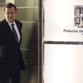 El presidente del Gobierno, Mariano Rajoy, antes de una rueda de prensa en el Palacio de la Moncloa. REUTERS