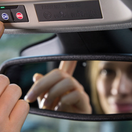 El sistema eCall, obligatorio en todos los turismos nuevos homologados en la UE. OPEL/Archivo