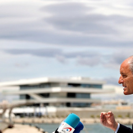 08/05/2019.- El expresident de la Generalitat durante la rueda de prensa en València. / EFE - MANUEL BRUQUE