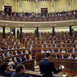 El secretario general del PSOE Pedro Sánchez, durante su intervención en el hemiciclo del Congreso para el debate de la moción de censura presentada por su partido. /EFE