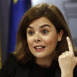 Soraya Sáenz de Santamaría, durante la rueda de prensa. EFE/J.J. Guillén