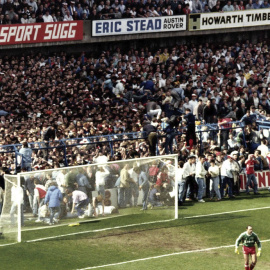Imagen de la tragedia de Hillsborough, en abril de 1989, del estadio de Hillsborough durante el partido disputado entre el Liverpool y el Nottingham Forest, en uno de los peores desastres deportivos en la historia del Reino Unido. EFE/Hills