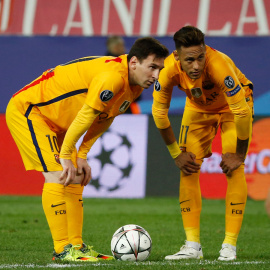 Messi y Neymar, durante el partido contra el Atlético. Reuters / Sergio Pérez