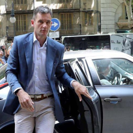 Iñaki Urdangarin a su llegada esta mañana a la Audiencia de Palma. (EFE)