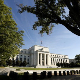 Edificio de la Reserva Federal (el banco central estadounidense), en Washington. REUTERS/Kevin Lamarque