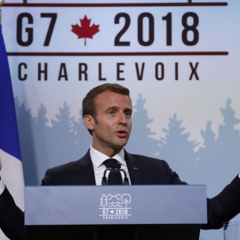 El presidente francés, Emmanuel Macron, realiza una conferencia de prensa al final de la cumbre del G7 en Charlevoix, Canadá. EFE / EPA / IAN LANGSDON