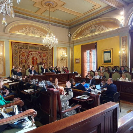 Pleno del Ayuntamiento de Lleida en el que se votó la adjudicación de las obras de rehabilitación del Palau de Vidre, a 14 de marzo de 2023