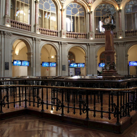 Vista general del parqué de la Bolsa de Madrid. EFE/Ana Bornay