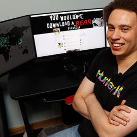 Marcus Hutchins, de 23 años, fue el 'héroe' que logró detener el ciberataque del virus 'Wanncry'.