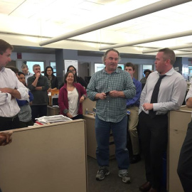 El director de fotografía del 'Boston Globe', Bill Greene, habla sobre el reportaje premiado de Jessica Rinaldi. / EFE