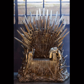 De la mano de HBO y Canal + llega a España la exposición itinerante de la serie 'Juego de Tronos'. La muestra recrea el universo creado por George R.R. Martin y se podrá ver desde este miércoles, 30 de abril, hasta el 3 de mayo en el Matade