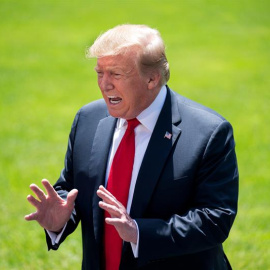 El presidente de Estados Unidos, Donald Trump, ofrece una rueda de prensa tras anunciar la decisión de enviar 1.500 militares a Oriente Medio, este viernes en Washington (Estados Unidos). Según Trump, el envío de tropas es una medida "de pr