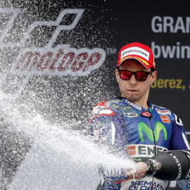 El piloto español Jorge Lorenzo celebra su victoria en Jérez. - EFE