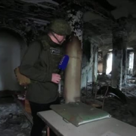 Un reportero de la televisión pública china consigue entrar al teatro de Mariupol