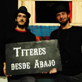 Los componentes de la compañía Títeres desde Abajo, Alfonso Lázaro de la Fuente y Raúl García Pérez.
