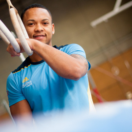 Ray Zapata, en el CAR de Madrid durante la entrevista. REPORTAJE FOTOGRÁFICO: CHRISTIAN GONZÁLEZ