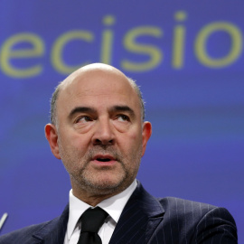El comisario eurpeo de Asuntos Económicos y Monetrios, el francés Pierre Moscovici, en una rueda de prensa en Bruselas. REUTERS/Francois Lenoir