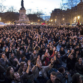 Participantes de la Nuit Debout en París. EFE