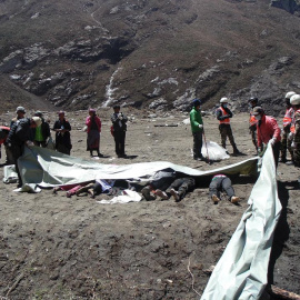 El Gobierno de Nepal eleva a más de 7.500 el número de muertos por el terremoto. El Ministerio del Interior de Nepal ha elevado este martes a 7.557 el número de muertos a consecuencia del terremoto de magnitud 7,9 en la escala Richter que e