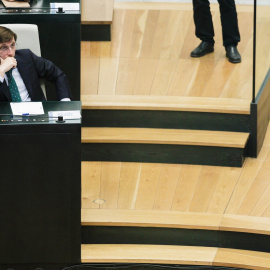 El alcalde de Madrid, José Luis Martínez-Almeida durante una sesión plenaria en el Ayuntamiento de Madrid, a 25 de abril de 2023, en Madrid (España).