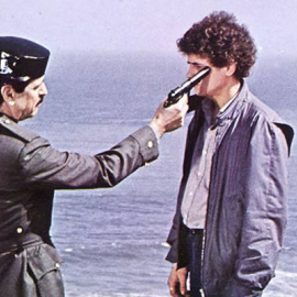 Escena final de 'El Pico', una película de Eloy de la Iglesia