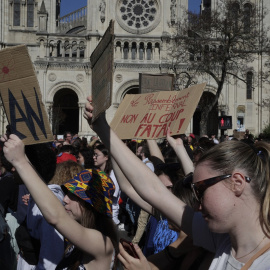 16/04/2022 Manifestantes protestan contra la ultraderecha en París