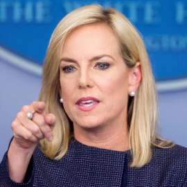 18/06/2018.- La secretaria de Seguridad Nacional de Estados Unidos, Kirstjen Nielsen, habla durante una conferencia de prensa en la que uno de los temas centrales fue el tema de inmigración y la separación de familias hoy, lunes 18 de junio