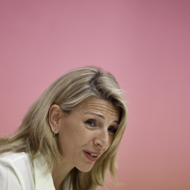 La líder del proyecto Sumar, Yolanda Díaz, participa en la presentación del libro 'Derechos fundamentales, estado social y trabajo autónomo' de María José Landaburu