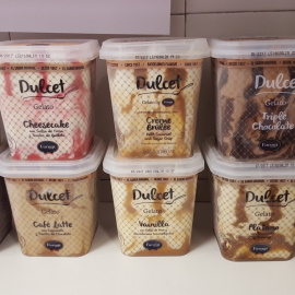 Muestrario de helados de la marca Farggi