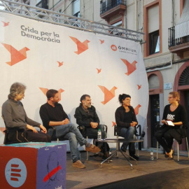 Teresa Forcades, Albano Dante Fachín, Jordi Cuixart i Anna Gabriel, en acte de la Crida per la Democràcia, al Poble Nou de Barcelona / Queralt Castillo