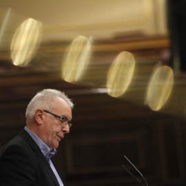 El coordinador federal de IU, Cayo Lara, en el Congreso de los Diputados.