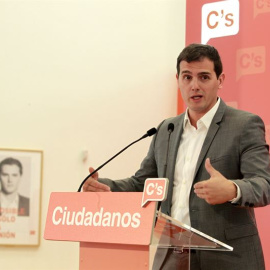 El presidente de Ciudadanos, Albert Rivera, en una rueda de prensa en la sede del partido. E.P.