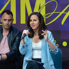 La secretaria general de Podemos, Ione Belarra, durante el acto 'Escudo Climático', en la Sede de Podemos Francisco Villaespesa, a 28 de abril de 2023, en Madrid.