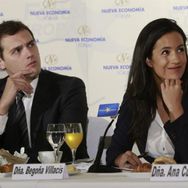 El presidente de Ciudadanos, Albert Rivera, junto a la candidata de su partido al Ayuntamiento de Madrid , Begoña Villacís. EFE/Zipi