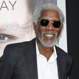 "Como, bebo, fumo e inhalo marihuana"