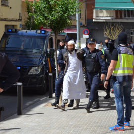 Imágenes de la Policía de las detenciones de los yihadistas en Barcelona.