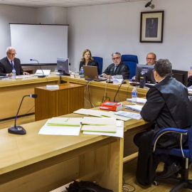 Javier Tebas, presidente de la LFP, y Javier Rubiales, presidente de la AFE, en la vista celebrada este miércoles en la Audiencia Nacional. /EFE