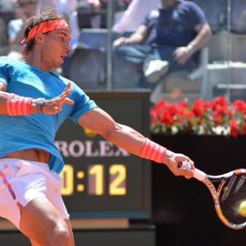 Rafa Nadal durante su encuentro contra Marsel Ilhan. /EFE