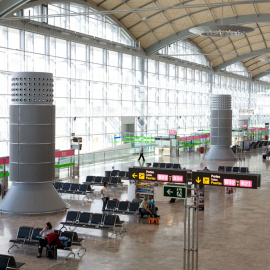 Vista interior del Aeropuerto de Alicante-Elche. AENA