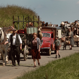 Christian Carion recupera en ‘Mayo de 1940’ la historia silenciada de los diez millones de desplazados que huyeron de la guerra en Francia, Bélgica y Holanda.