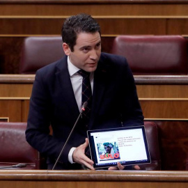El diputado del PP, Teodoro García Egea durante su intervención en el debate de la proposición no de Ley relativa al impulso de las medidas necesarias para garantizar la veracidad de las informaciones que circulan por servicios conectados a