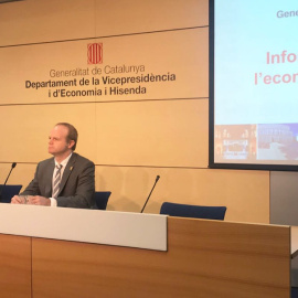 El vicepresident de la Generalitat i conseller d'Economia, Pere Aragonès, presentant l'Informe Anual de l'Economia Catalana 2017, aquest diumenge a Barcelona. / Generalitat de Catalunya.